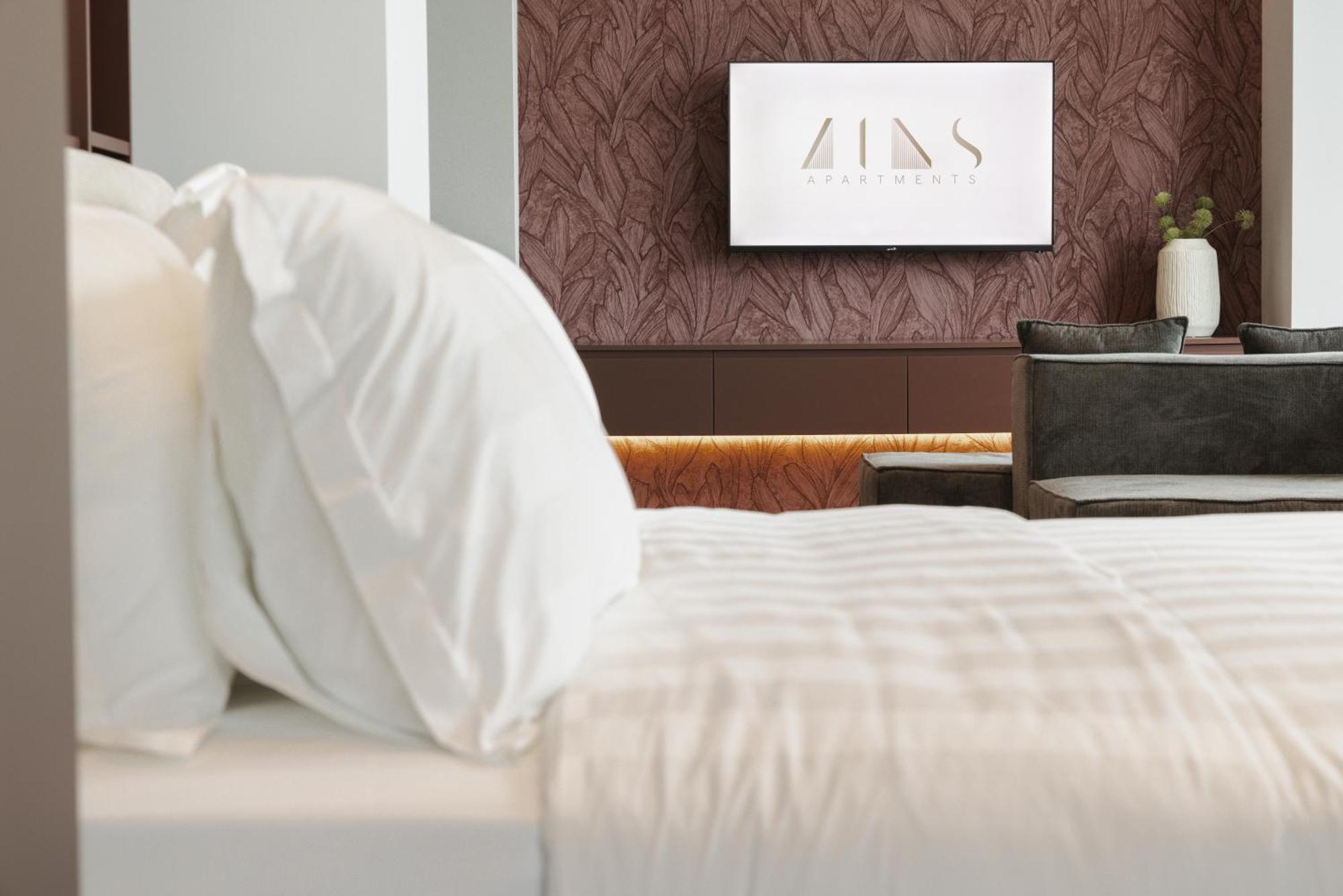 Zins Luxury *