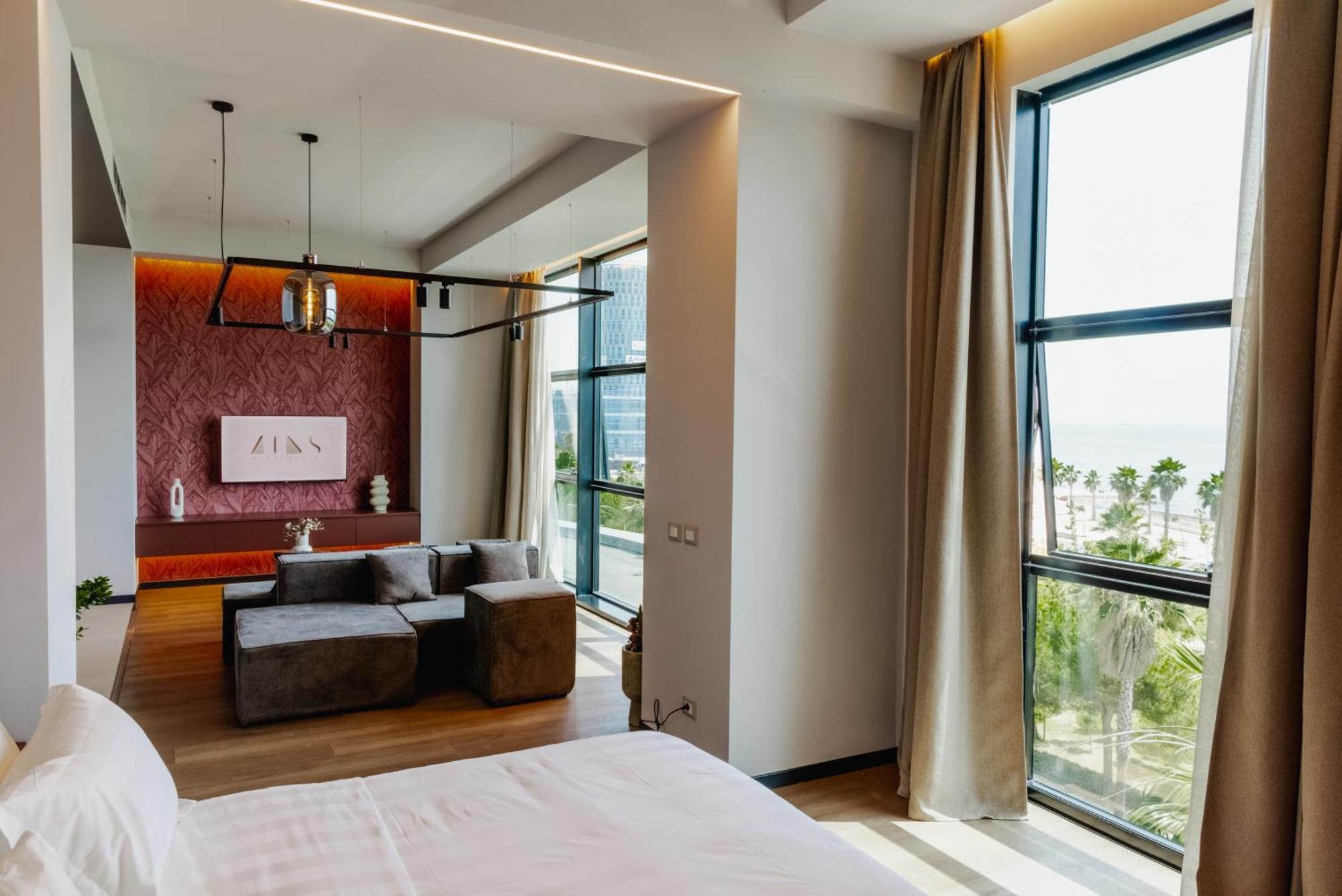 Zins Luxury Apartment *