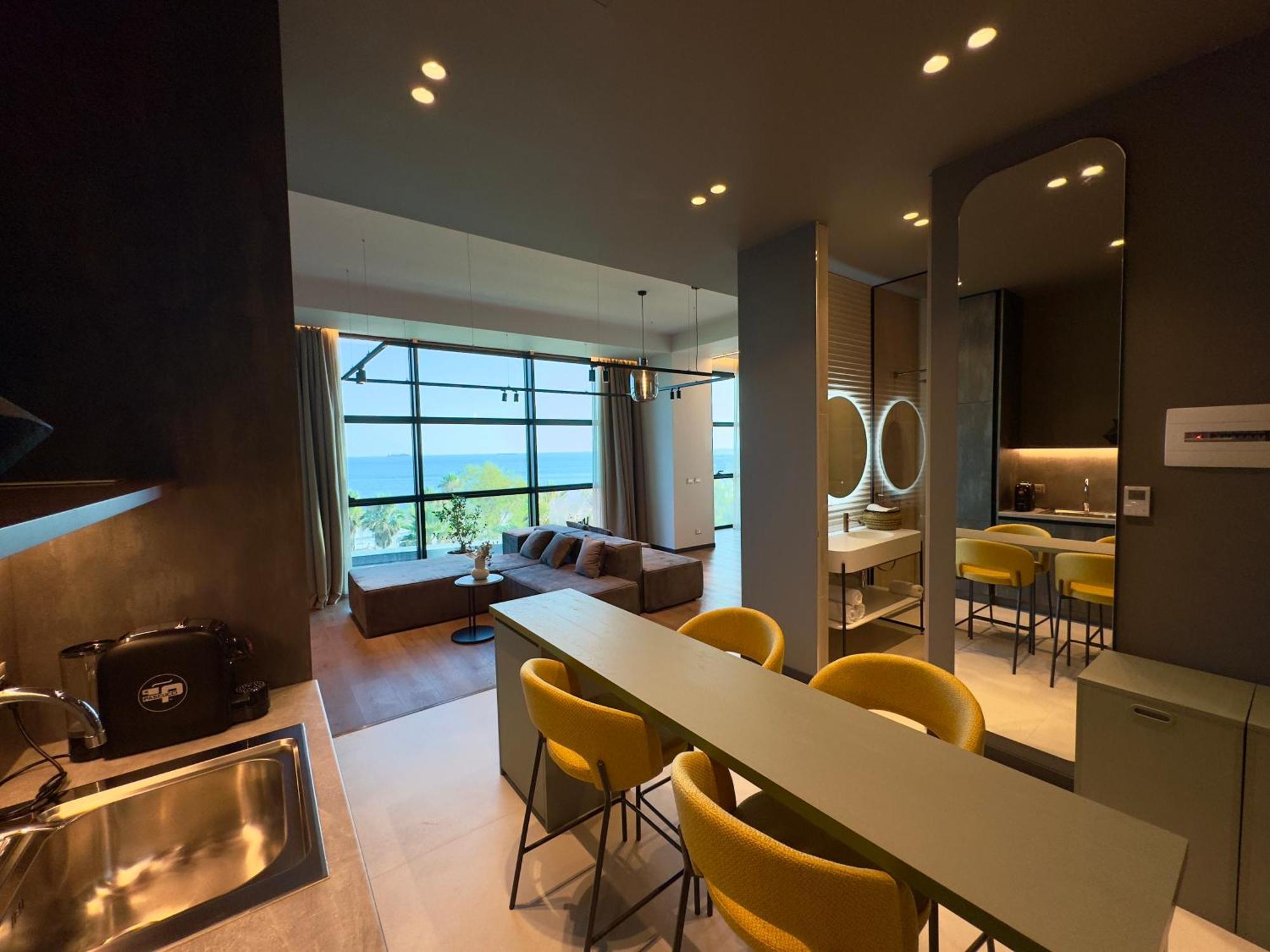 Zins Luxury